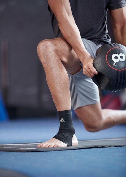 Фіксатор щиколотки Adidas Performance Ankle Support чорний Уні XL ADSU-13314 фото