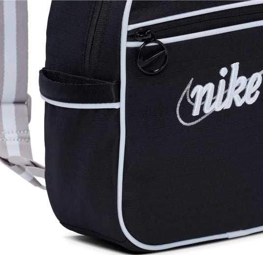 Купити Рюкзак Nike NSW FUTURA 365 MINI BKPK-RETRO 6L чорний Жін 25