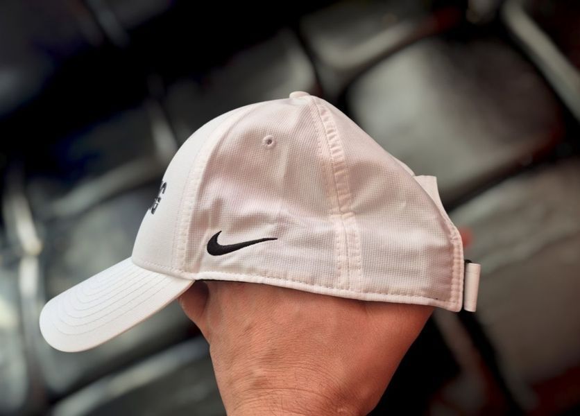 Кепка бейсболка Nike FENCING біла літня (AV9764-100) AV9764-100 фото
