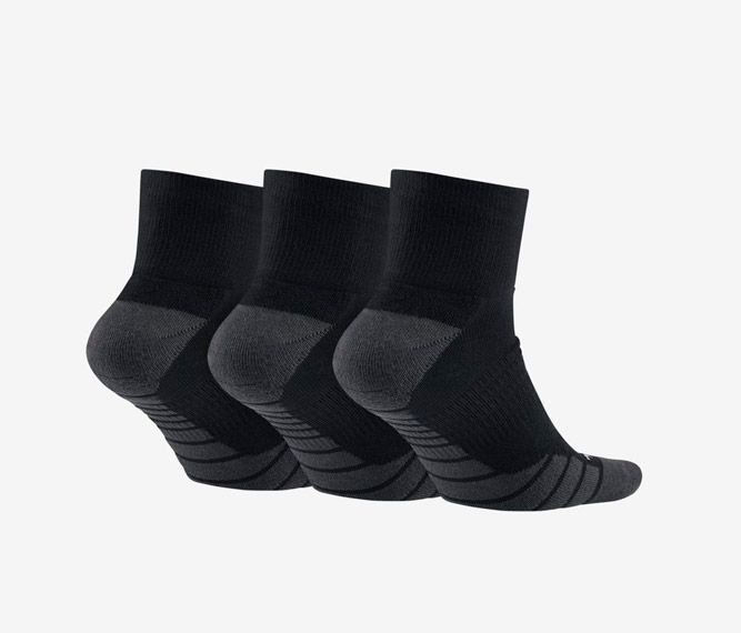Шкарпетки Nike U NK EVRY MAX CUSH ANKLE 3PR чорний Уні 38-42 SX5549-010 фото